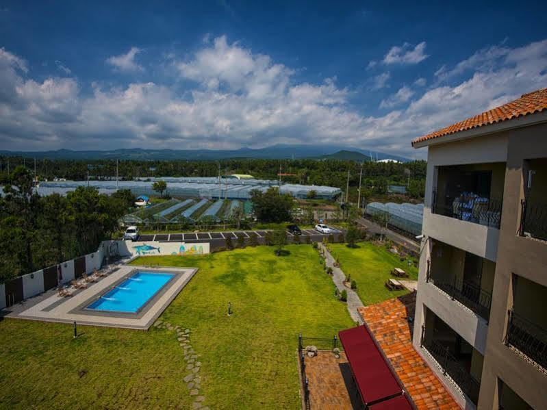 Famille Spa Resort Szogüpho Kültér fotó