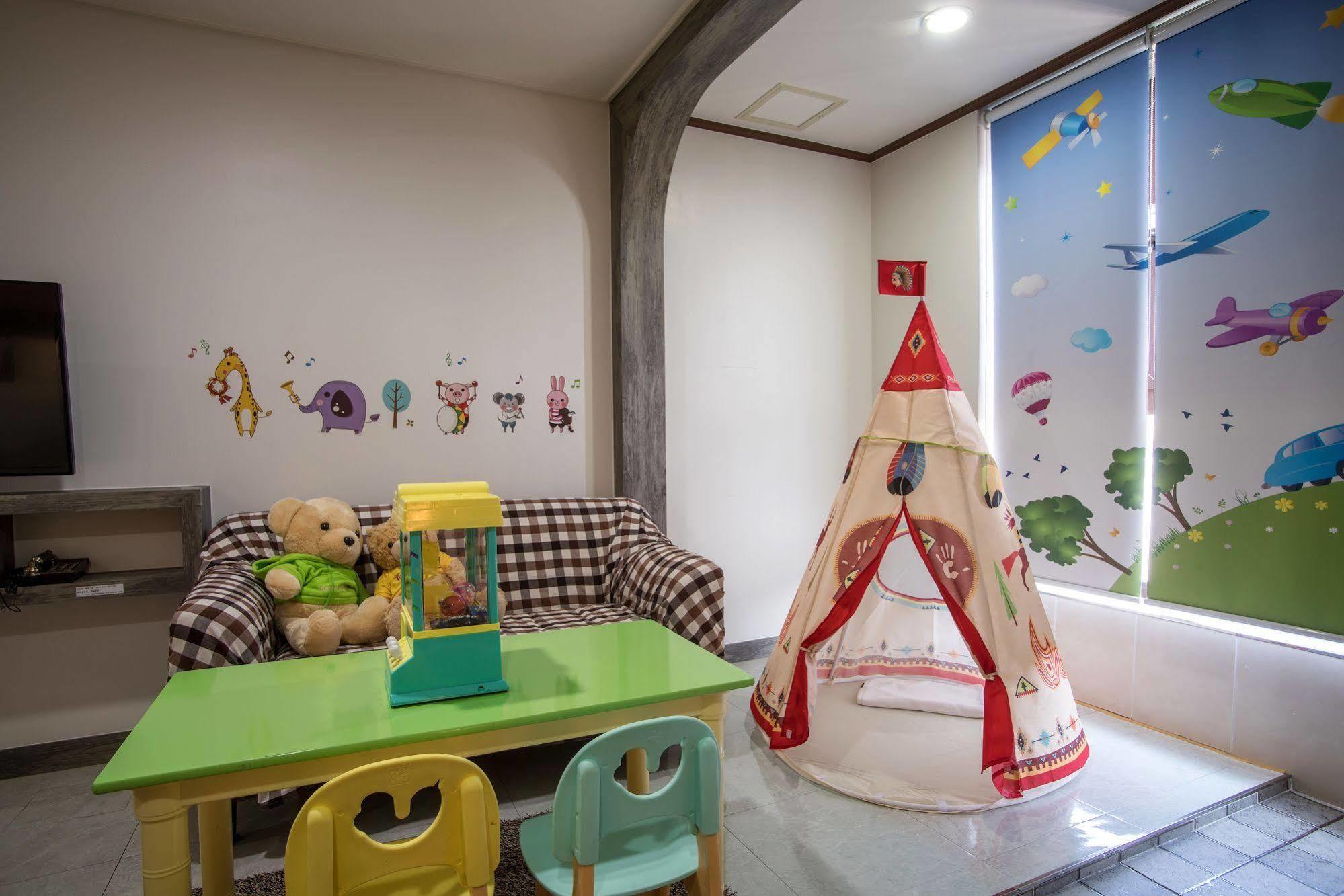 Famille Spa Resort Szogüpho Kültér fotó