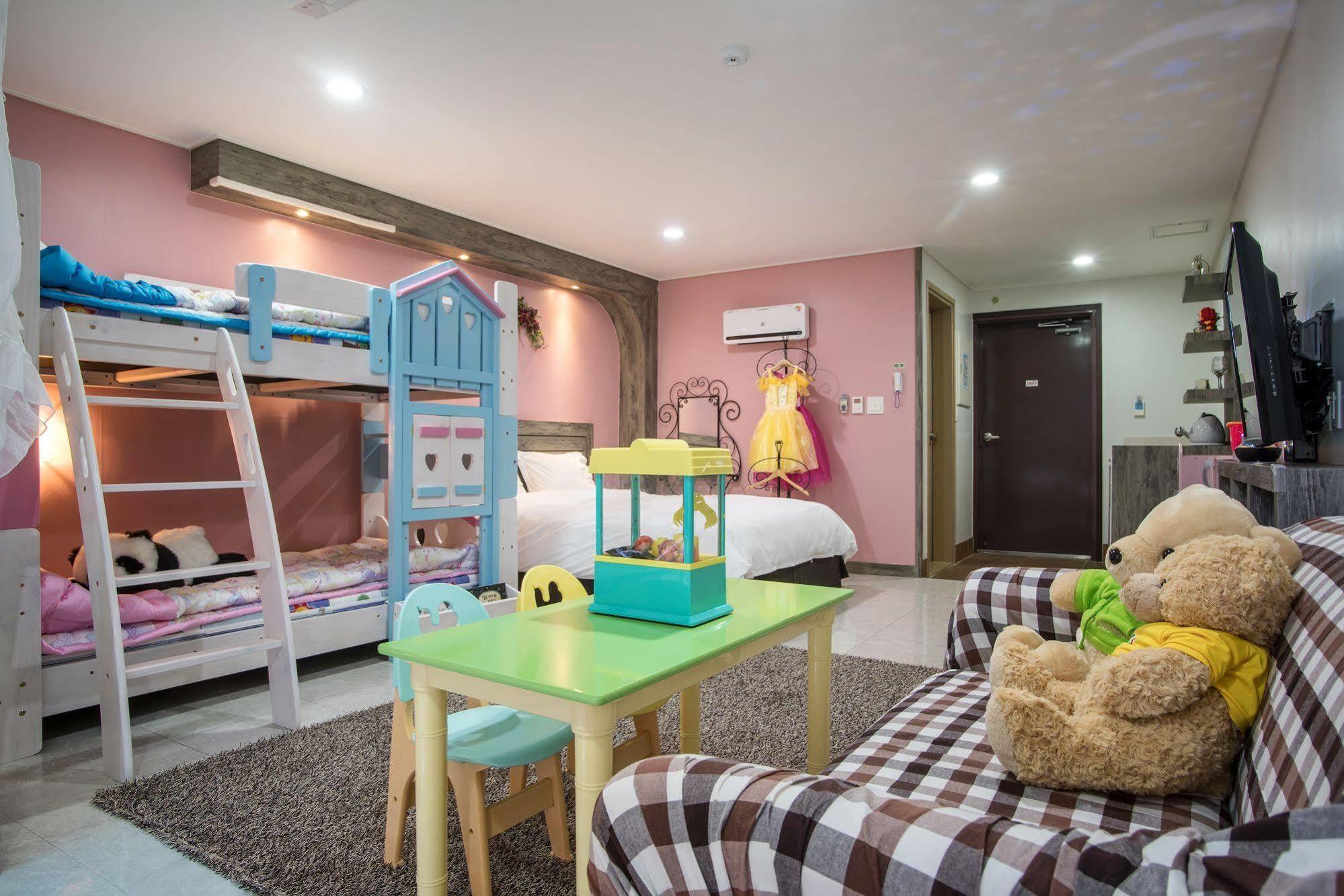 Famille Spa Resort Szogüpho Kültér fotó