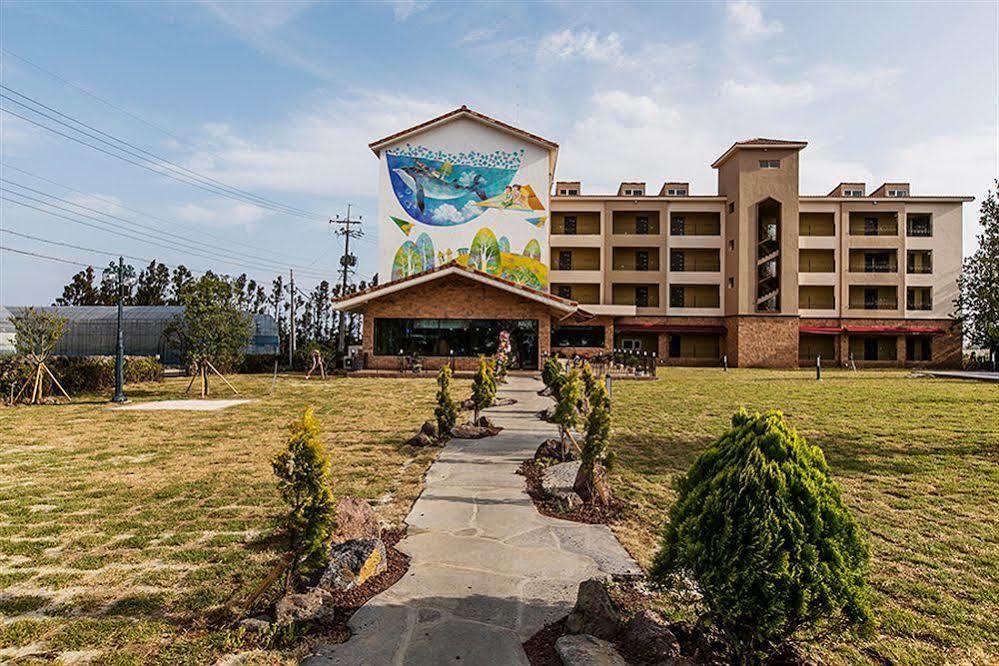 Famille Spa Resort Szogüpho Kültér fotó