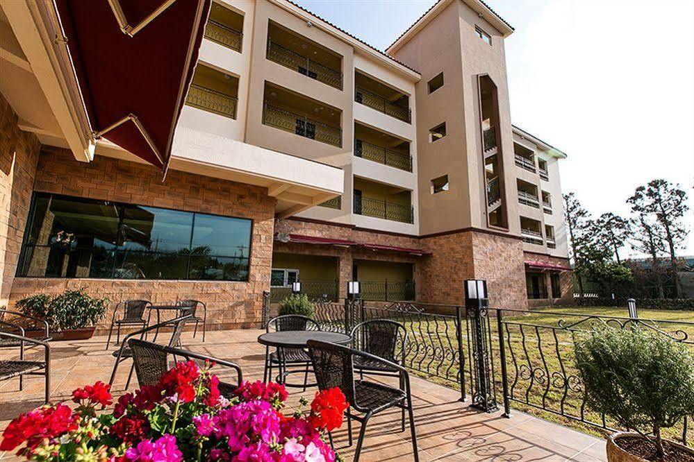 Famille Spa Resort Szogüpho Kültér fotó